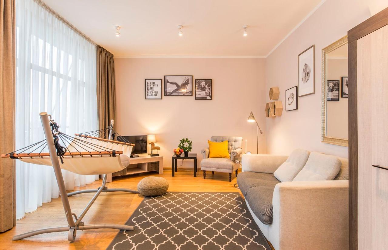 Central 2-Level Penthouse With Terrace And Free Parking Riga Ngoại thất bức ảnh