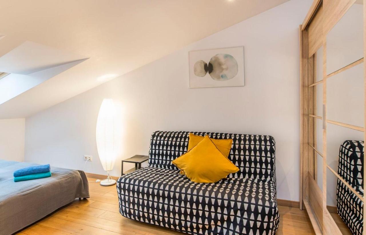 Central 2-Level Penthouse With Terrace And Free Parking Riga Ngoại thất bức ảnh