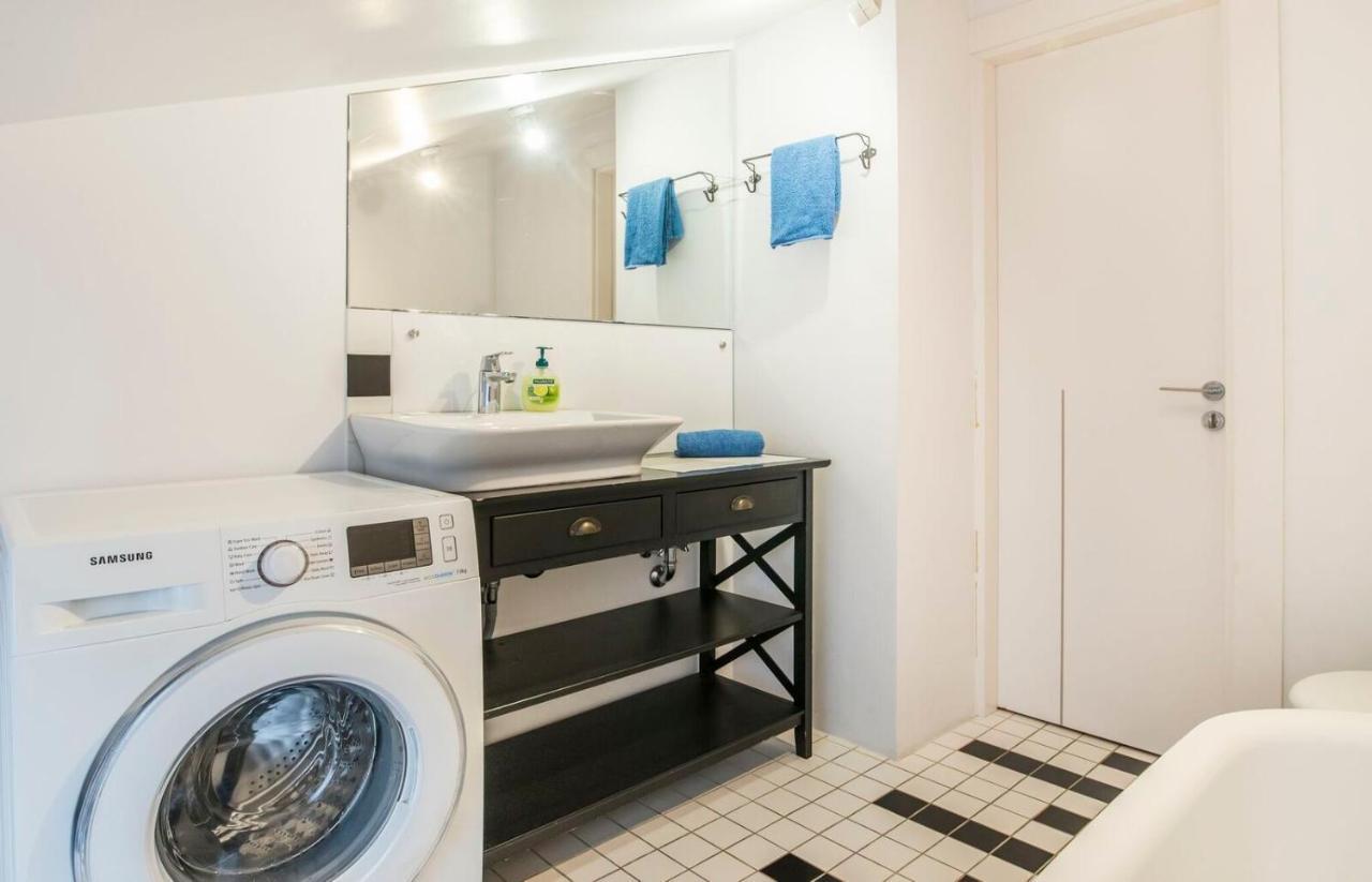 Central 2-Level Penthouse With Terrace And Free Parking Riga Ngoại thất bức ảnh