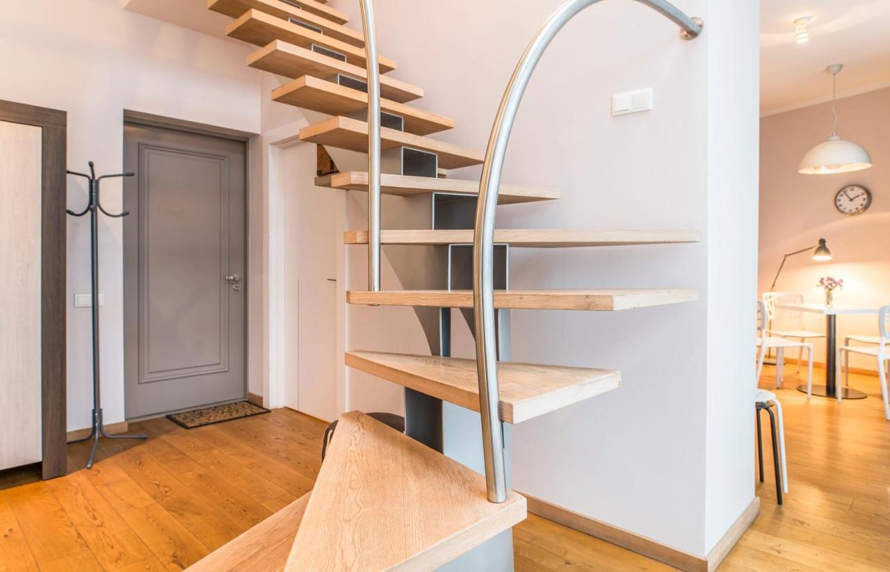 Central 2-Level Penthouse With Terrace And Free Parking Riga Ngoại thất bức ảnh