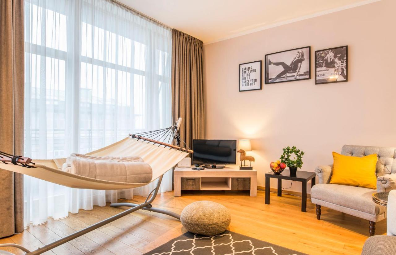 Central 2-Level Penthouse With Terrace And Free Parking Riga Ngoại thất bức ảnh
