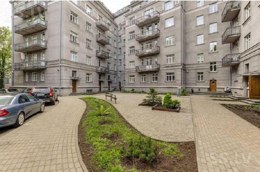Central 2-Level Penthouse With Terrace And Free Parking Riga Ngoại thất bức ảnh